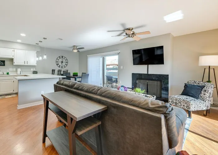 Patio & Pool Access: Modern Oasis 5 Mi To Asu! Ferienhaus *